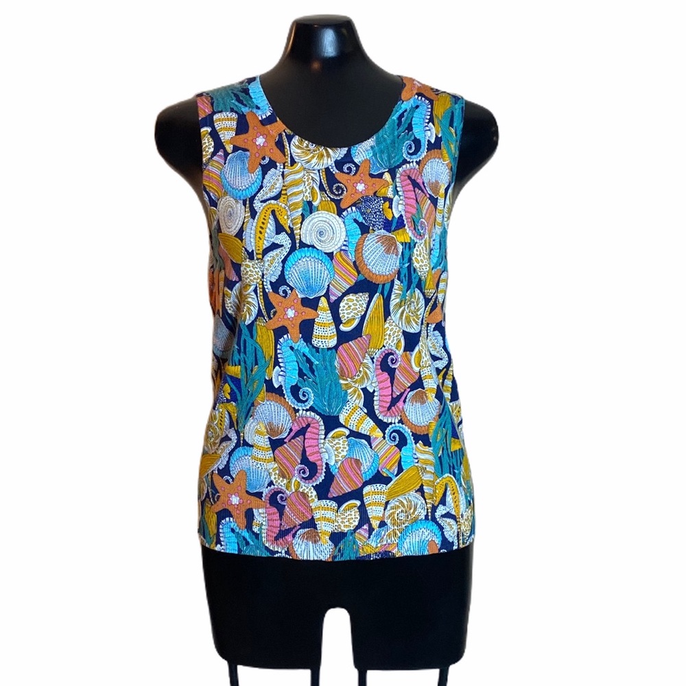 Shell print sleeveless sweater by Cable and Gauge